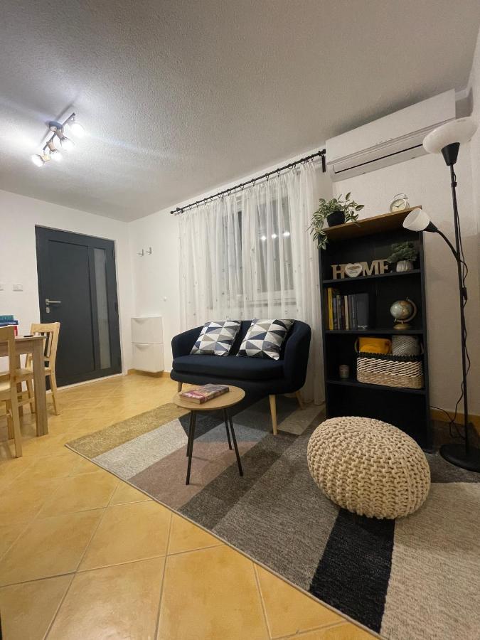 Kn House With Two Apartments Near Sea Rogoznica  Esterno foto