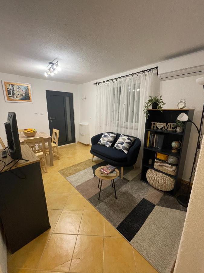 Kn House With Two Apartments Near Sea Rogoznica  Esterno foto
