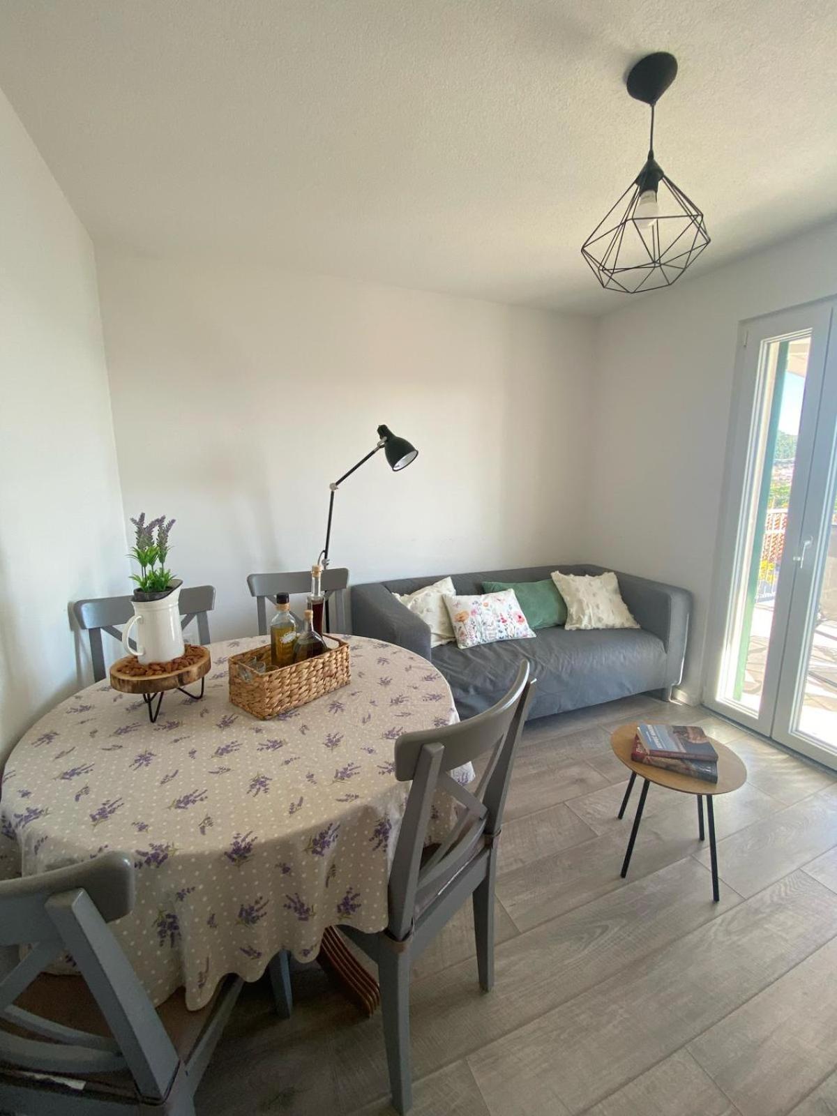 Kn House With Two Apartments Near Sea Rogoznica  Esterno foto