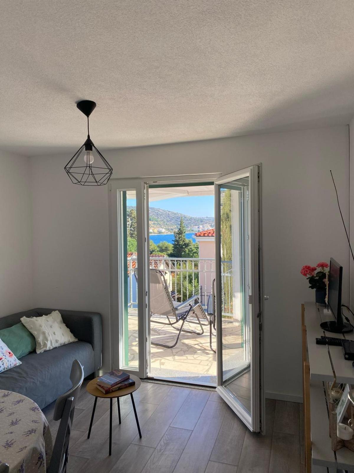 Kn House With Two Apartments Near Sea Rogoznica  Esterno foto